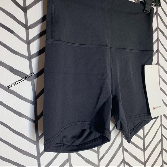 SOLD ❌Align short 4” lululemon black Size 2 NWT - Picture 2 of 8